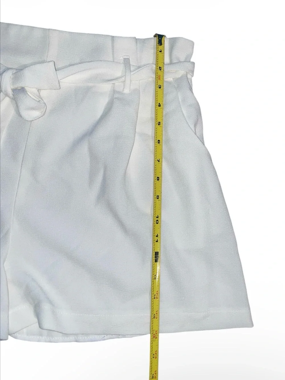 Leith Women’s White Tie-Waist Linen Blend Shorts